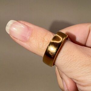 Rose gold gen 3 Oura ring size 10